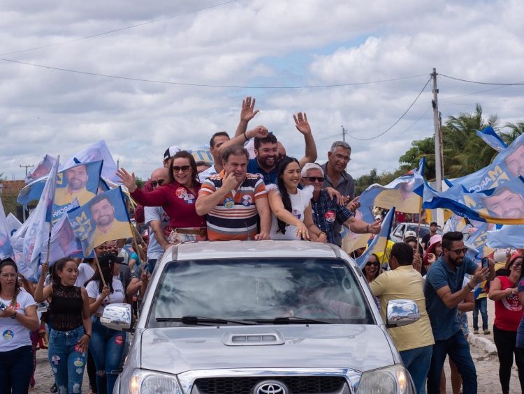 Candidato a deputado Marcinho Oliveira grava vídeo onde relata momento da queda do helicóptero