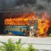 Ônibus pega fogo em plataforma do terminal rodoviário de Itapetinga