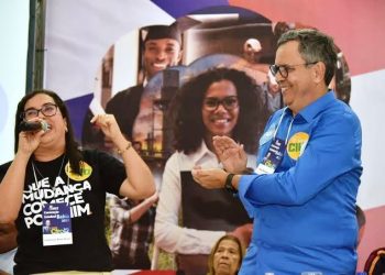 Ana Paula Matos, candidata a vice na chapa de Ciro Gomes (PDT) declara voto para deputado federal a Félix Jr.