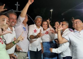 Em comício na cidade de Monte Santo, Jerônimo diz que vai vencer a eleição no primeiro turno (atualizada)