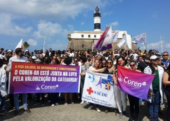 Manifestações a favor do piso da enfermagem ocorreram em diversos municípios baianos