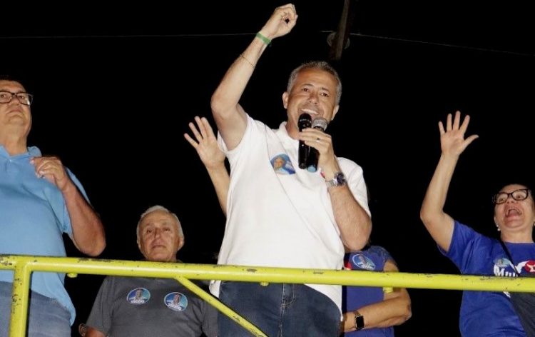 Com a presença de Alex da Piatã, prefeito Gonzaga realiza uma das maiores carreatas da história de Ichu