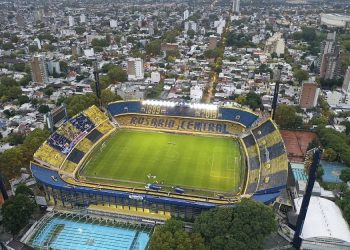 Campeonato Argentino é suspenso após atentado contra Kirchner