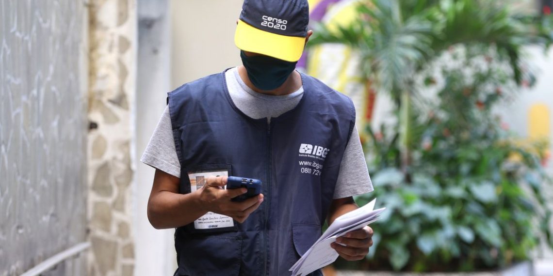 Recenseadores protestam contra demora de pagamento e violência