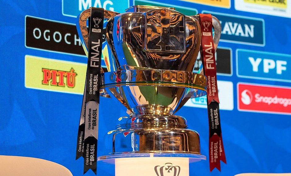 CBF define mandos da Copa do Brasil: veja quem decide em casa