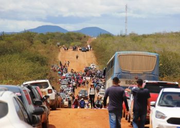 Garimpeiros ocupam acesso a Mineradora Equinox e garantem que só saem de lá com uma definição concreta do retorno aos trabalhos no garimpo