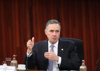 Maioria do STF mantém suspensão de piso da enfermagem