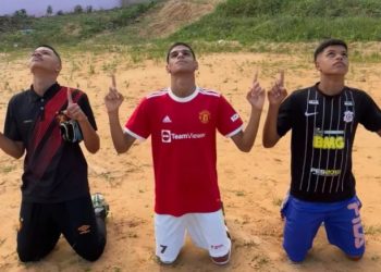 Luva de Pedreiro apaga vídeo em que anunciava fim da carreira e posta nova foto na rede social: ‘vamos voltar mais fortes’