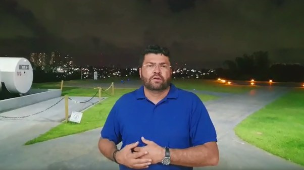 Candidato a deputado Marcinho Oliveira grava vídeo onde relata momento da queda do helicóptero