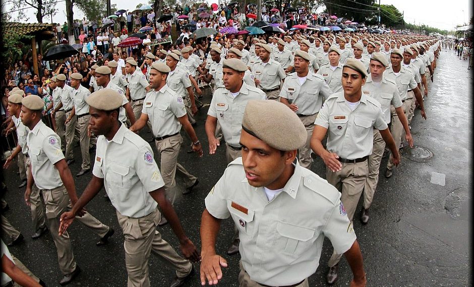 Governo publica edital de concurso para 2,5 mil vagas para PMs e bombeiros