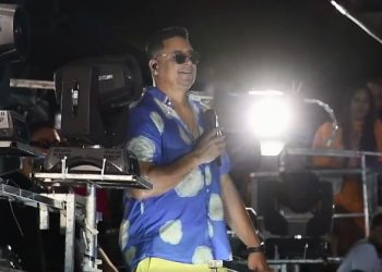 Três dias depois de se apresentar no Coité Folia, Xanddy anuncia saída do Harmonia do Samba