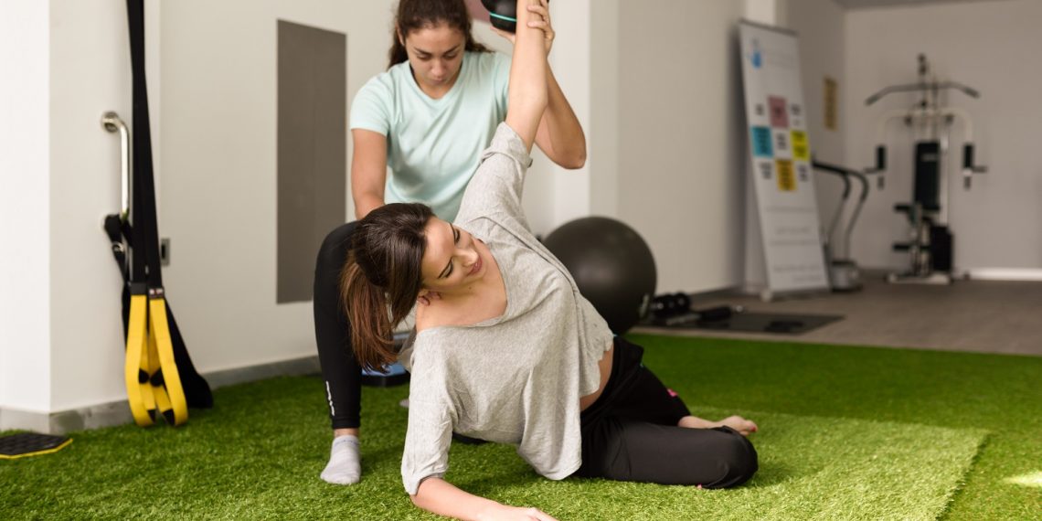 Sintomas da menopausa podem ser amenizados com a prática de exercícios físicos