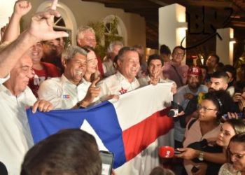 Jerônimo e Rui comemoram vitória de Lula e exaltam ‘voto de gratidão’ dos baianos