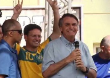 Bolsonaro pede votos para Neto em Guanambi: ‘Onde está o PT, estamos do outro lado’