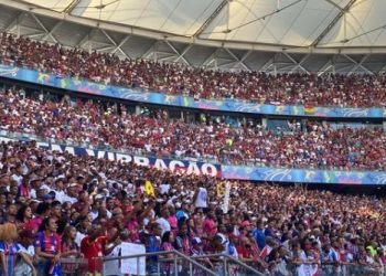 Com público recorde na Arena, Bahia empata com Vila Nova e adia acesso para Série A