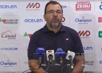 Após nova derrota como visitante, Enderson Moreira avalia o Bahia sem “consistência fora de casa”