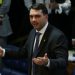 Flávio Bolsonaro agradece pelos votos dados ao pai nas eleições