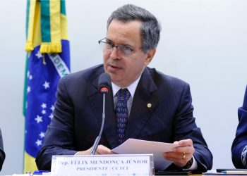 Félix Mendonça apresenta projeto que pune candidatos que faltem a debates no segundo turno