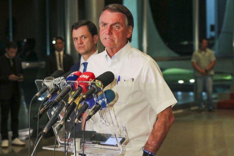 Moraes rejeita investigar falta de inserções na campanha de Bolsonaro