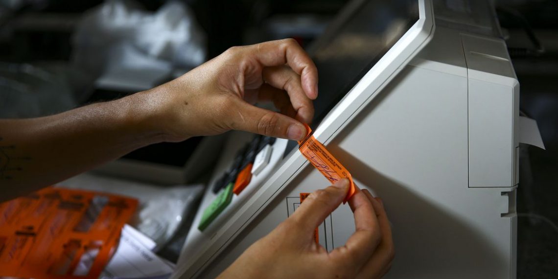 Urnas têm 100% de aprovação em novo teste de integridade, diz TSE