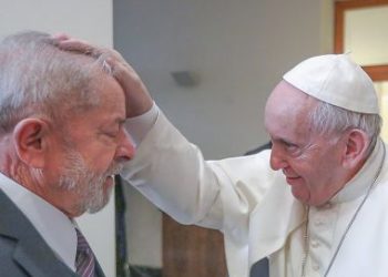 ‘Lula é cristão’, reafirma campanha do petista ao negar fake news