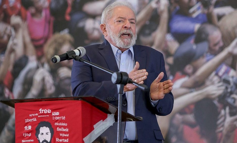 ‘Quem tiver uma gota de sangue nordestino’ não vota em Bolsonaro, diz Lula