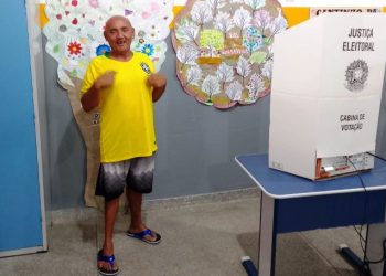 ‘Manula pé frio’ veste camisa do Brasil para a derrota de Bolsonaro
