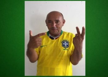 Manula ‘pé frio’ veste camisa da seleção brasileira no momento da votação em Queimadas