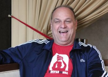 Mal entendido: Oscar esclarece entrevista e diz que está curado de câncer no cérebro