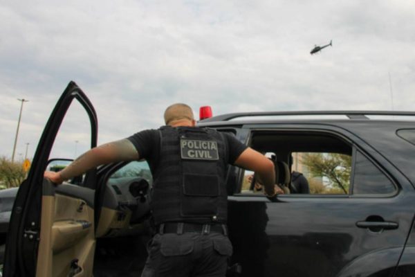 RJ – Polícia Civil prende 14 suspeitos de golpe do consignado