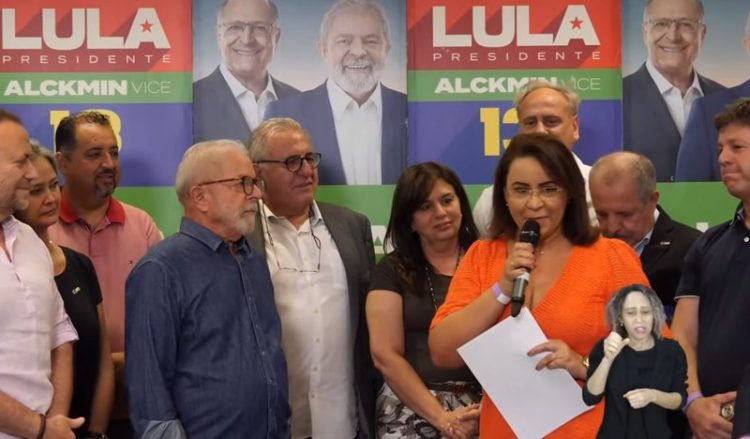 Uma semana depois de aparecer em ato de Bolsonaro, fato que gerou polêmica, prefeita de Monte Santo se reúne com Lula