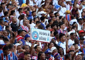 Bahia encara o Vila Nova em jogo que pode garantir o retorno à Série A