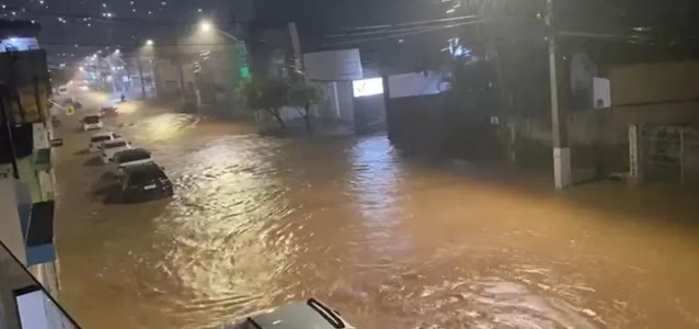 Chuva deixa ruas alagadas e afeta leitos de hospital em Jacobina