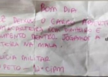 Policiais deixam bilhete para motorista que deixou carro com portas destravadas e vidro aberto: ‘Jogamos a carteira na mala’