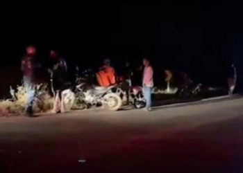 Uma pessoa morre e outras três ficam feridas em acidente na BA 220