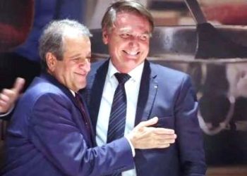 Valdemar Costa Neto bancará salário, casa e advogados para Bolsonaro a partir de 2023