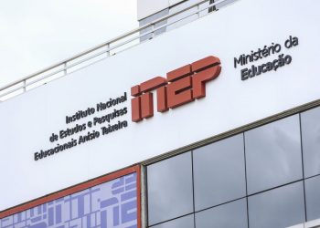 Ensino a distância cresce 474% em uma década, diz Inep