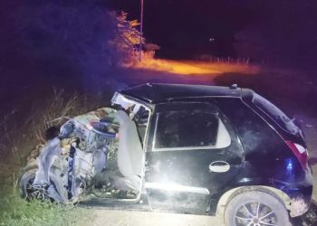 Motorista desvia de jegue, invade a contramão e bate em caminhão na BR 407