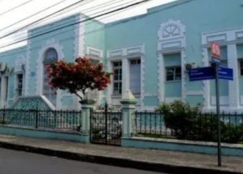 Homem é morto a tiros de metralhadora em maternidade de Salvador