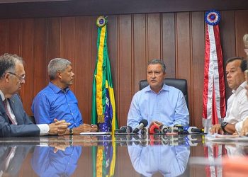 Jerônimo inicia transição e garante mudança no comando da SSP