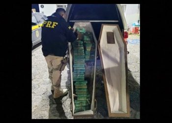 SP – PRF apreende 50 kg de crack em caixão funerário