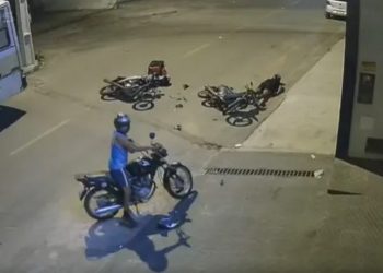 Vídeo mostra exato momento de uma colisão de motos