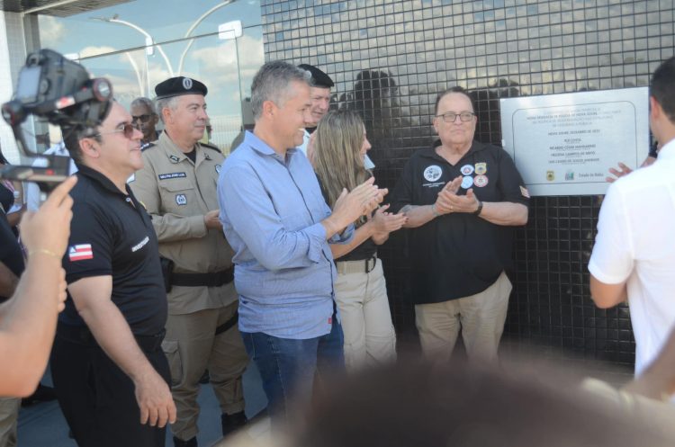 Delegacia e Pelotão da PM são entregues em Nova Soure