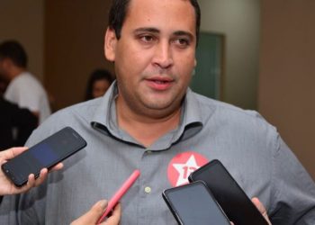 “Constrangimento óbvio”, comenta presidente do PT Bahia sobre possível indicação de Elmar