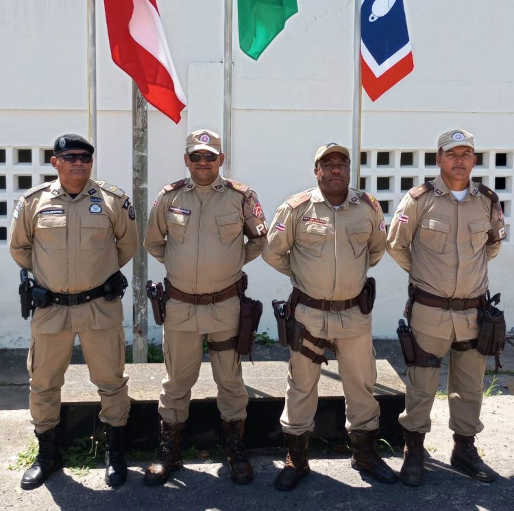 Serrinha – 16° BPM realiza cerimônia de aposição das luvas dos novos subtenentes da unidade