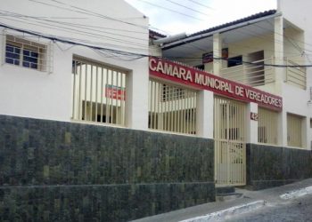 Polêmica: Eleição da Câmara de Mairi termina no empate e atual presidente marca novo pleito, porém a concorrente mais velha se considera vencedora