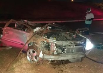 Salvador – Três homens morrem após carro em que eles estavam capotar na Avenida Paralela