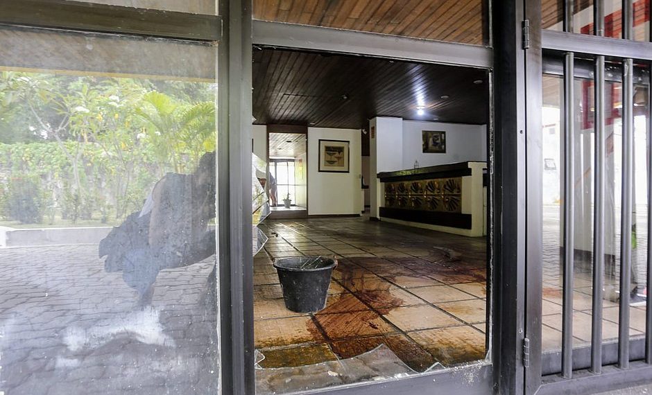 Salvador – Homem invade condomínio, tenta estuprar moradora e morre após se ferir