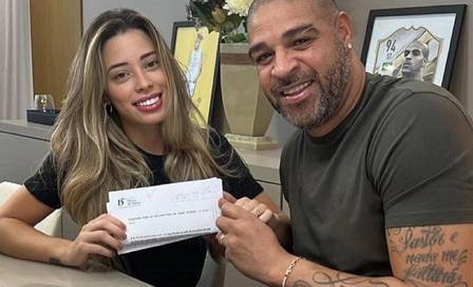 Ex-jogador Adriano Imperador se separa de Micaela Mesquita 24 dias após o casamento