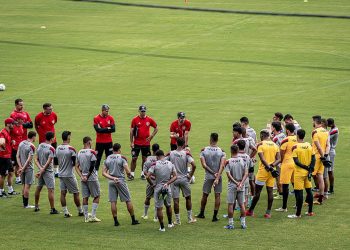 Vitória pode ter seis baixas na estreia da pré-Copa do Nordeste